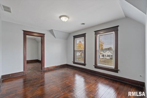 Tiny photo for 1604 N DIVISION Street, Davenport, IA 52804 (MLS # QC4269516)