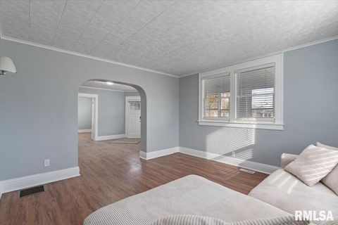 Tiny photo for 1604 N DIVISION Street, Davenport, IA 52804 (MLS # QC4269516)