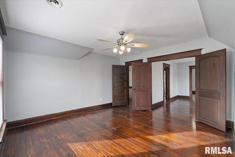 Tiny photo for 1604 N DIVISION Street, Davenport, IA 52804 (MLS # QC4269516)