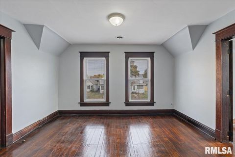 Tiny photo for 1604 N DIVISION Street, Davenport, IA 52804 (MLS # QC4269516)