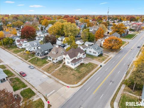 Tiny photo for 1604 N DIVISION Street, Davenport, IA 52804 (MLS # QC4269516)