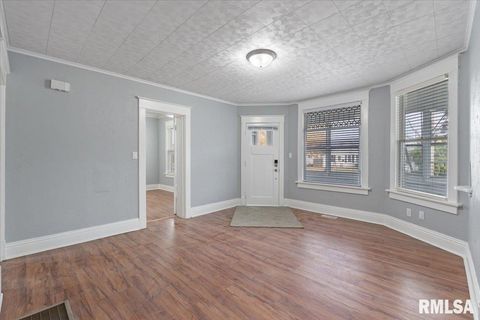 Tiny photo for 1604 N DIVISION Street, Davenport, IA 52804 (MLS # QC4269516)