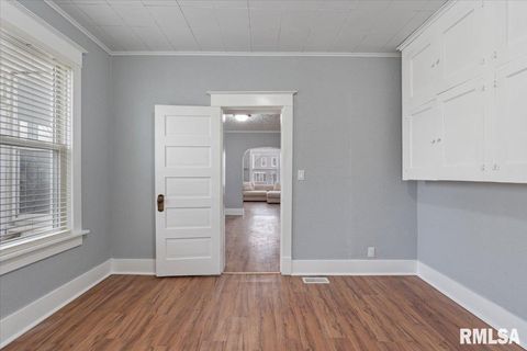 Tiny photo for 1604 N DIVISION Street, Davenport, IA 52804 (MLS # QC4269516)