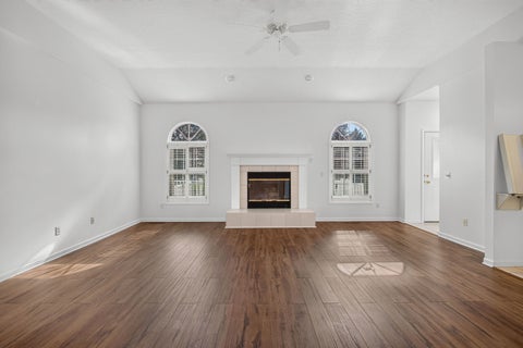 Tiny photo for 5673 18th Street, Bettendorf, IA 52722 (MLS # 12762671)