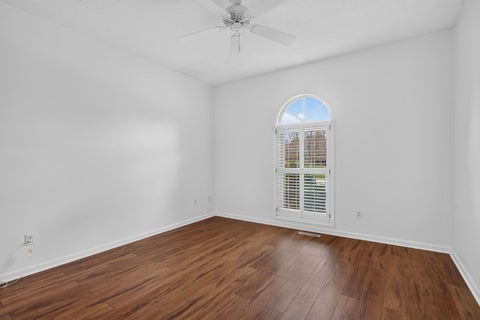 Tiny photo for 5673 18th Street, Bettendorf, IA 52722 (MLS # 12762671)