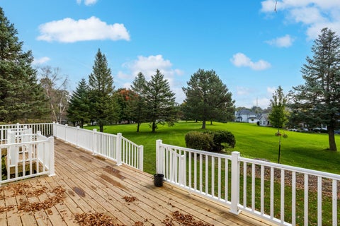 Tiny photo for 5673 18th Street, Bettendorf, IA 52722 (MLS # 12762671)