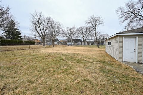 Tiny photo for 2316 N Hawthorne Avenue, Melrose Park, IL 60164 (MLS # 12574047)