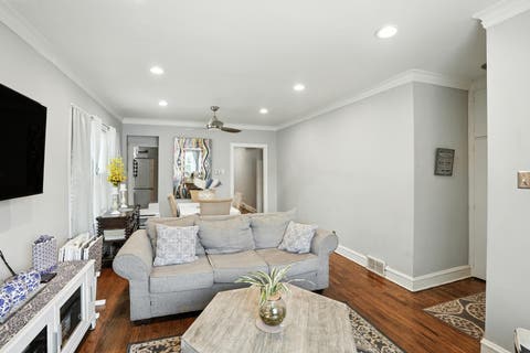 Tiny photo for 4224 N Oriole Avenue, Norridge, IL 60706 (MLS # 12626697)