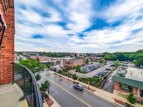 Tiny photo for 515 N Main Street #5CS, Glen Ellyn, IL 60137 (MLS # 12751586)