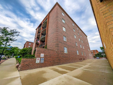 Tiny photo for 515 N Main Street #5CS, Glen Ellyn, IL 60137 (MLS # 12751586)