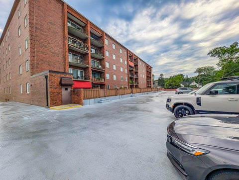 Tiny photo for 515 N Main Street #5CS, Glen Ellyn, IL 60137 (MLS # 12751586)