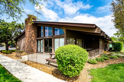 Tiny photo for 17960 66th Court #1N, Tinley Park, IL 60477 (MLS # 12619161)