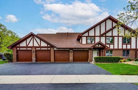 Photo of 17960 66th Court #1N, Tinley Park, IL 60477 (MLS # 12619161)