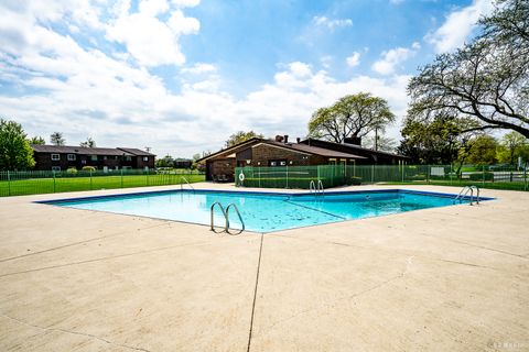 Tiny photo for 17960 66th Court #1N, Tinley Park, IL 60477 (MLS # 12619161)