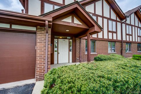 Tiny photo for 17960 66th Court #1N, Tinley Park, IL 60477 (MLS # 12619161)