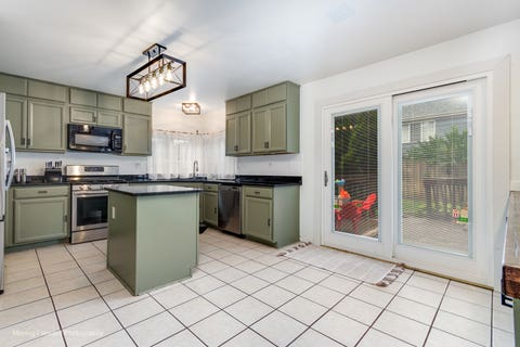 Tiny photo for 1301 Big Oak Trail, Aurora, IL 60506 (MLS # 12733819)