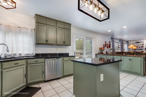 Tiny photo for 1301 Big Oak Trail, Aurora, IL 60506 (MLS # 12733819)