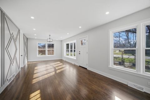 Tiny photo for 50 Glenview Road, Glenview, IL 60025 (MLS # 12592450)