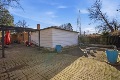 Tiny photo for 50 Glenview Road, Glenview, IL 60025 (MLS # 12592450)