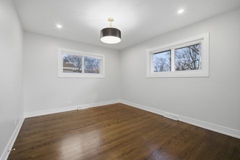 Tiny photo for 50 Glenview Road, Glenview, IL 60025 (MLS # 12592450)