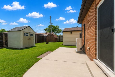 Tiny photo for 6853 Saratoga Drive, Bridgeview, IL 60455 (MLS # 12661835)
