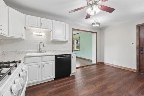 Tiny photo for 6853 Saratoga Drive, Bridgeview, IL 60455 (MLS # 12661835)