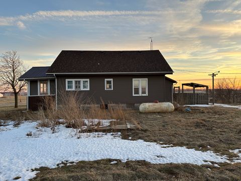 Tiny photo for 2750 N Henderson Road, Freeport, IL 61032 (MLS # 12538419)