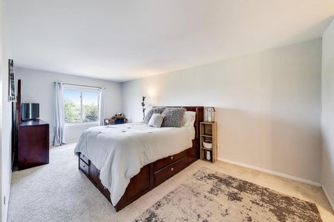 Tiny photo for 5840 W 104th Street #415, Oak Lawn, IL 60453 (MLS # 12643129)
