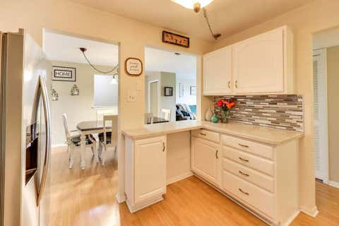 Tiny photo for 5840 W 104th Street #415, Oak Lawn, IL 60453 (MLS # 12643129)