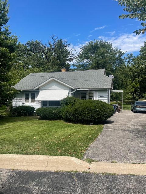 A home in Elgin