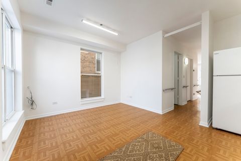 Tiny photo for 4933 N Kenmore Avenue, Chicago, IL 60640 (MLS # 12568947)