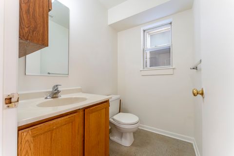 Tiny photo for 4933 N Kenmore Avenue, Chicago, IL 60640 (MLS # 12568947)
