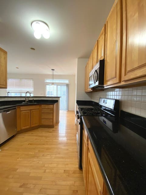 Tiny photo for 1129 Georgetown Way, Vernon Hills, IL 60061 (MLS # 12625631)