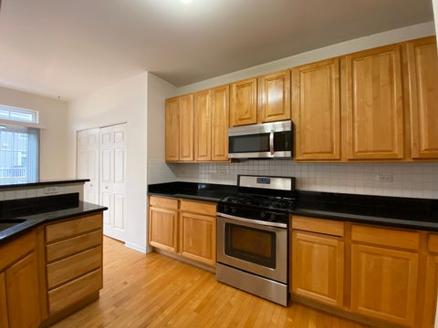 Tiny photo for 1129 Georgetown Way, Vernon Hills, IL 60061 (MLS # 12625631)