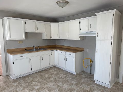 Tiny photo for 912 W Olive Street, Decatur, IL 62526 (MLS # 12528940)