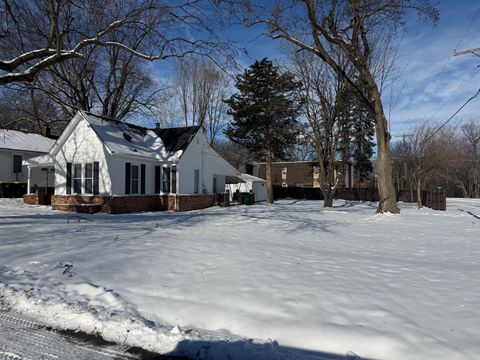 Tiny photo for 912 W Olive Street, Decatur, IL 62526 (MLS # 12528940)