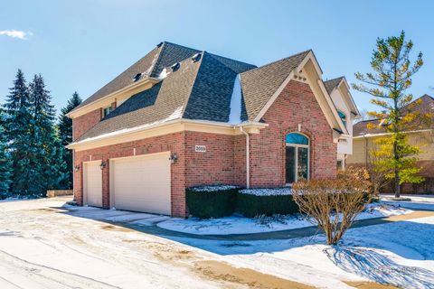 Tiny photo for 2059 Broadmoor Lane, Vernon Hills, IL 60061 (MLS # 12595533)