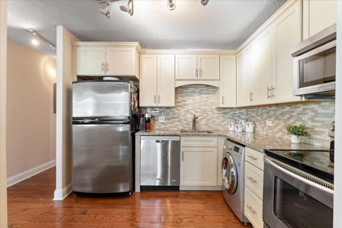 Tiny photo for 480 N MCCLURG Court #1001, Chicago, IL 60611 (MLS # 12759513)