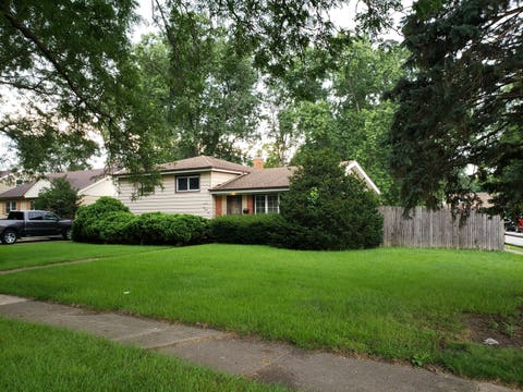 Photo of 226 N Bierman Avenue, Villa Park, IL 60181 (MLS # 12740680)