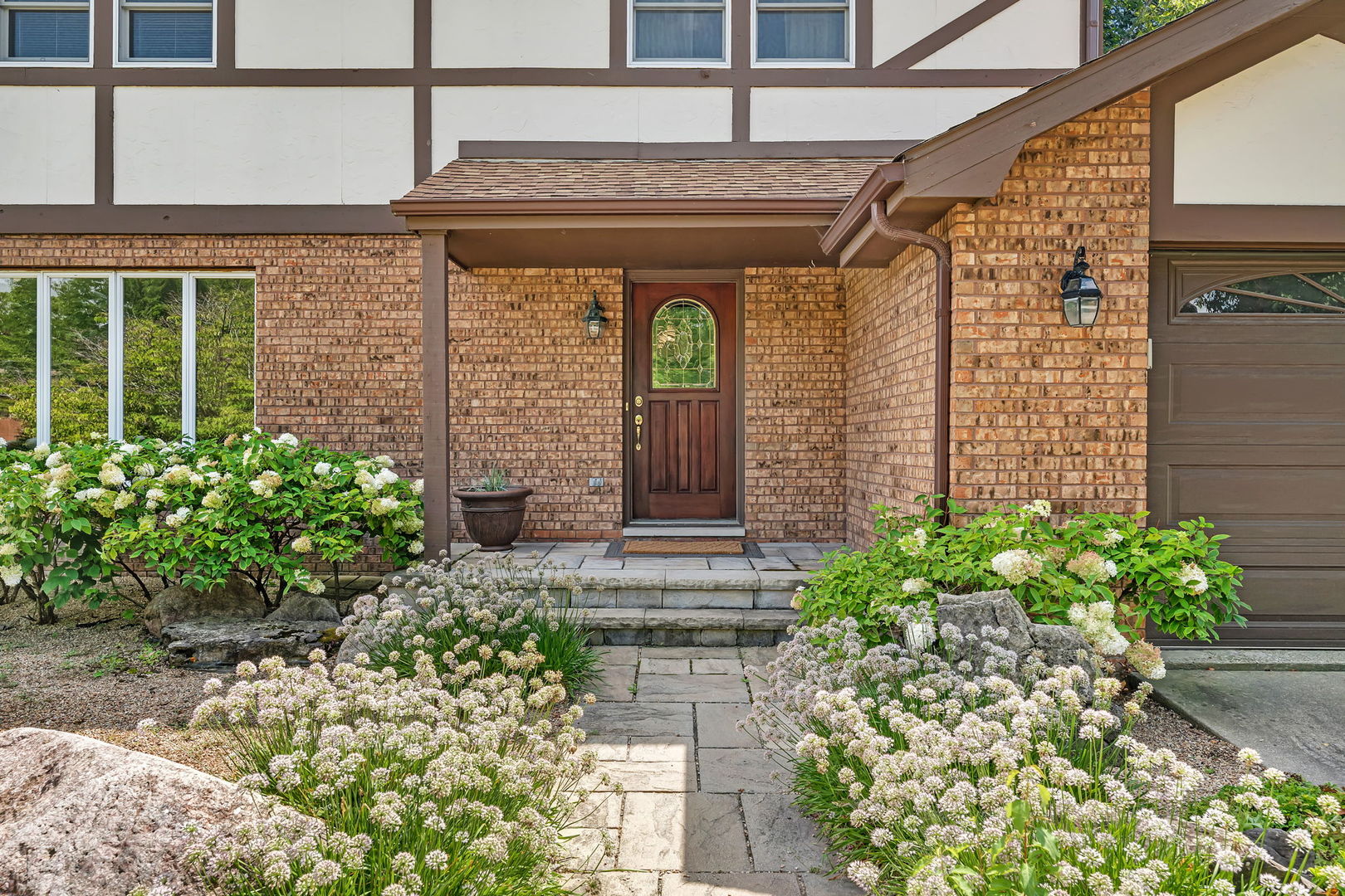 1007 Windsor Drive