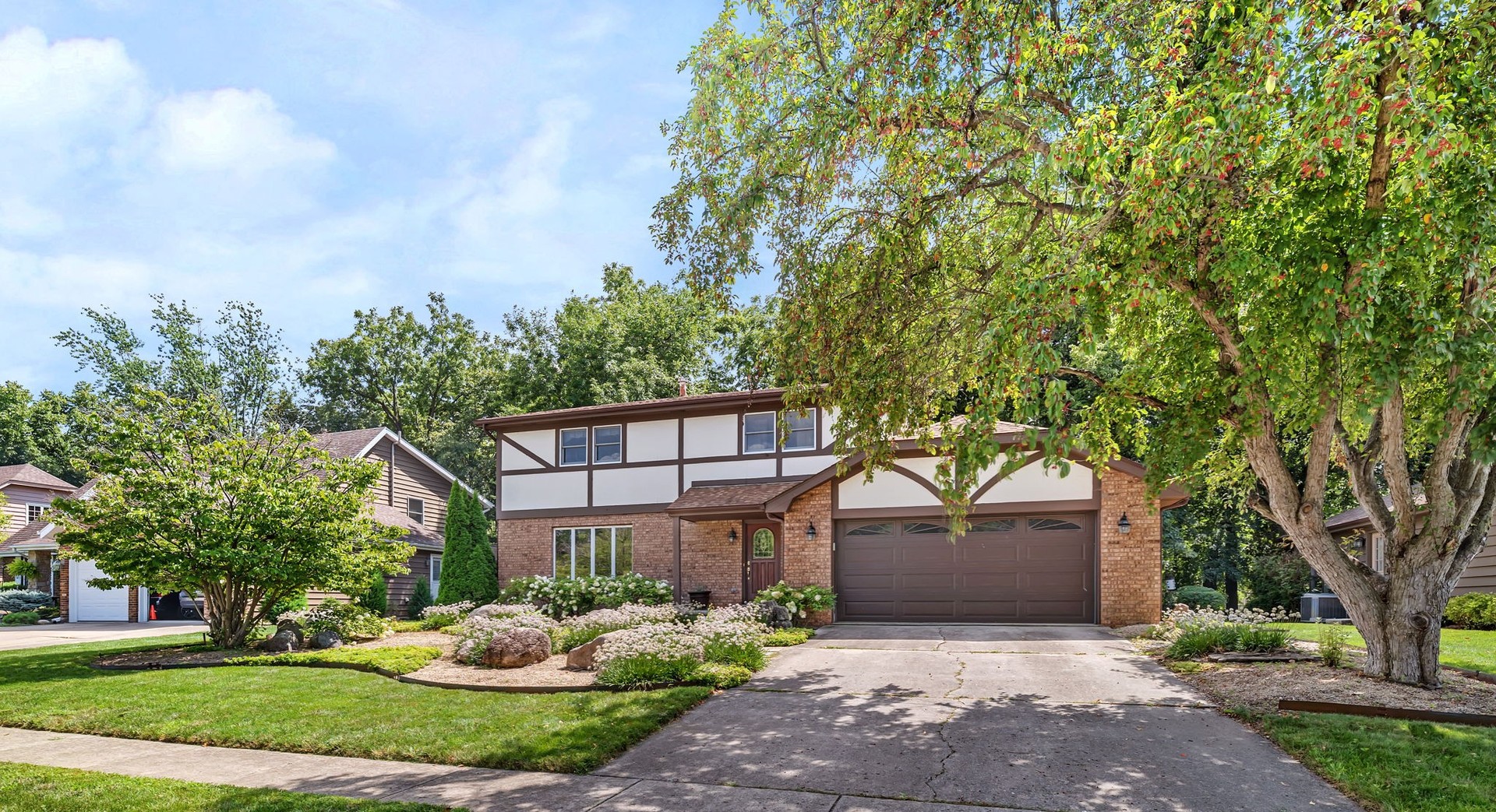 1007 Windsor Drive