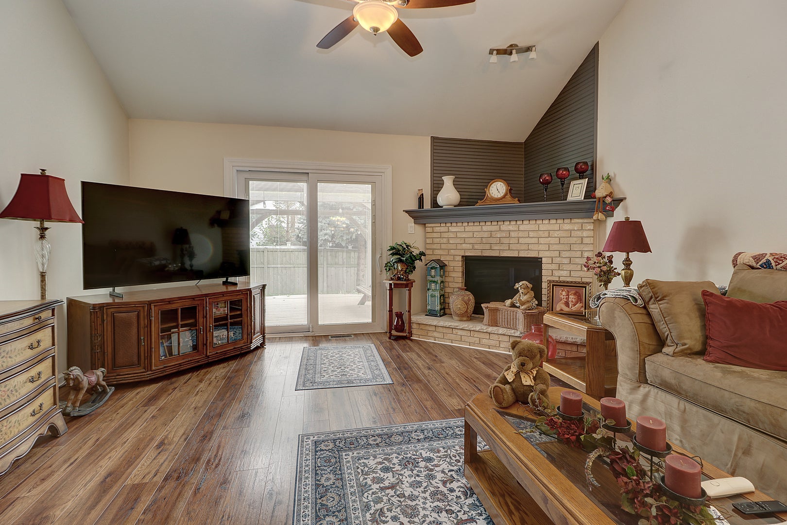 4330 River Glen Drive