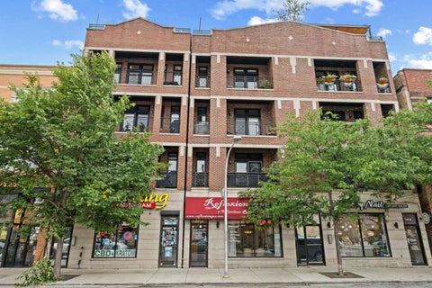 Photo of 3414 N Sheffield Avenue #4, Chicago, IL 60657 (MLS # 12775323)