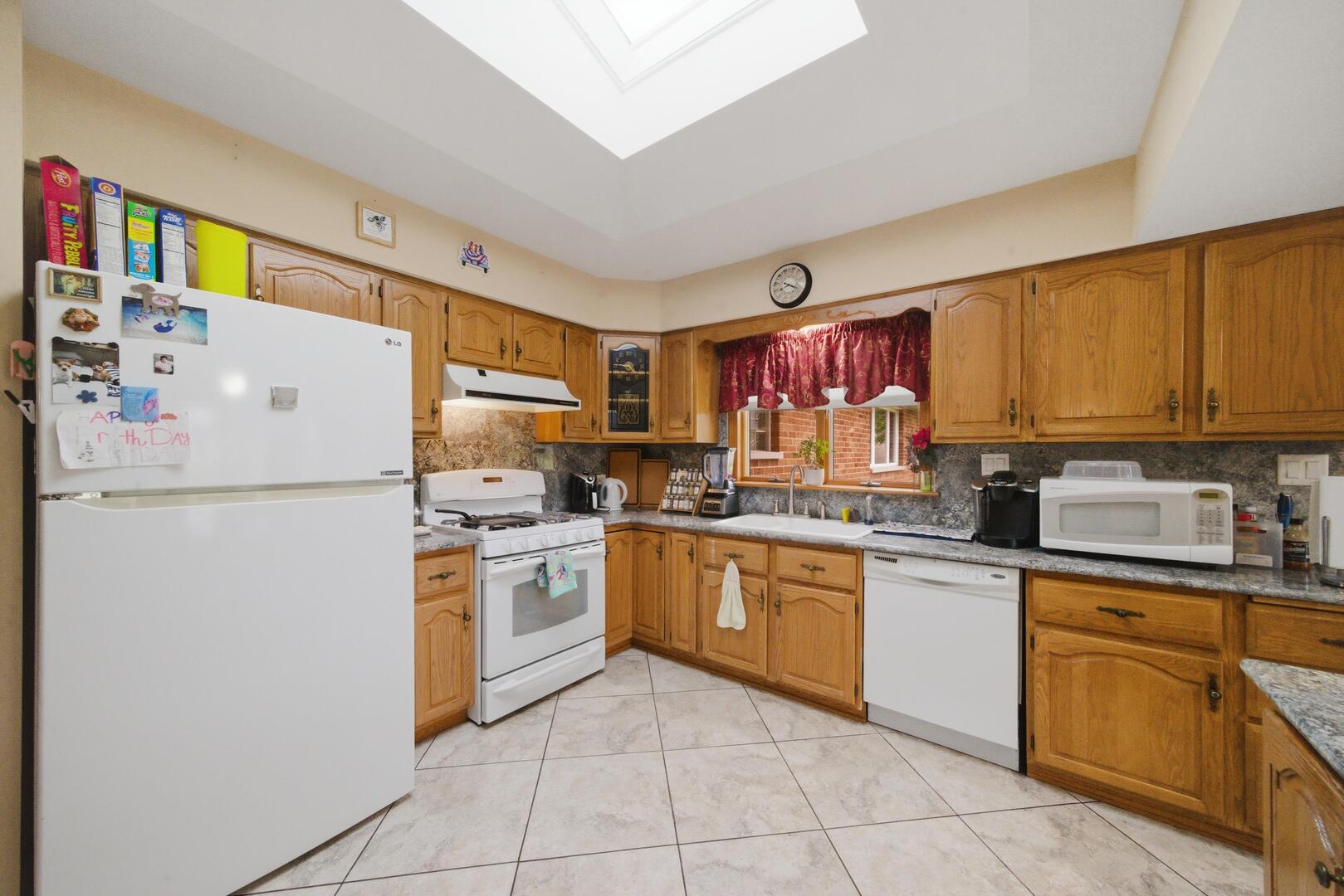 3N530 Lombard Road