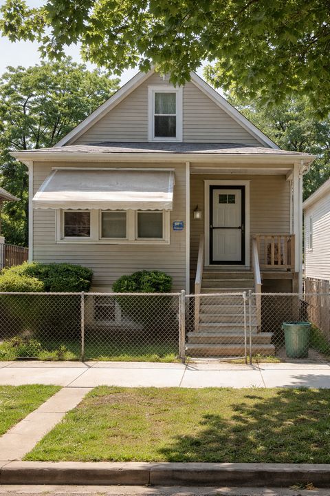 Photo of 6812 S Wolcott Avenue, Chicago, IL 60636 (MLS # 12593115)