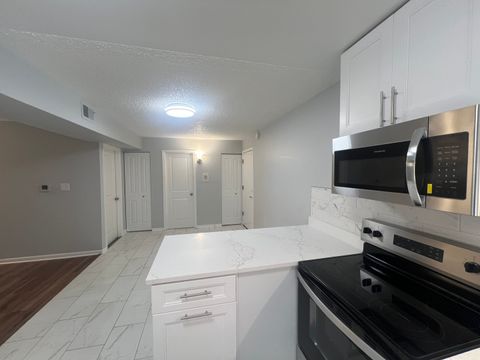 Tiny photo for 9721 S Harlem Avenue #2D, Chicago Ridge, IL 60415 (MLS # 12615603)