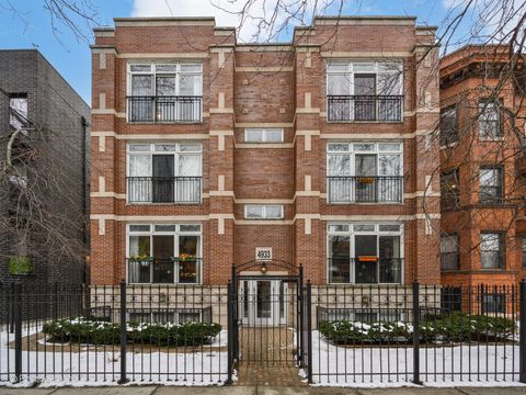 4933 N Winthrop Avenue 1N Chicago IL 60640