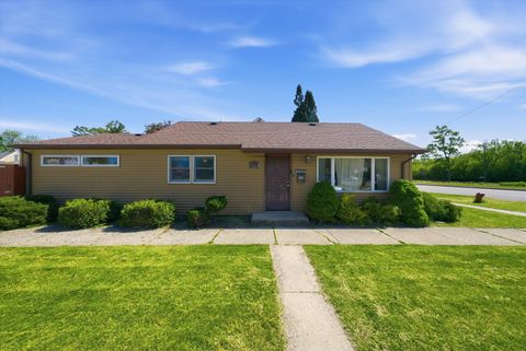 3859 N Cumberland Avenue Chicago IL 60634