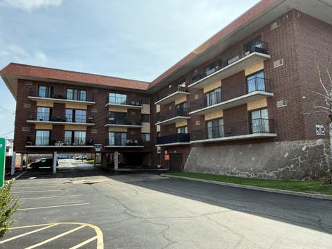 Photo of 9520 Mayfield Avenue #212, Oak Lawn, IL 60453 (MLS # 12659569)