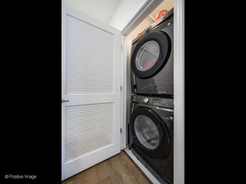Tiny photo for 828 W Grace Street #1404, Chicago, IL 60613 (MLS # 12630568)